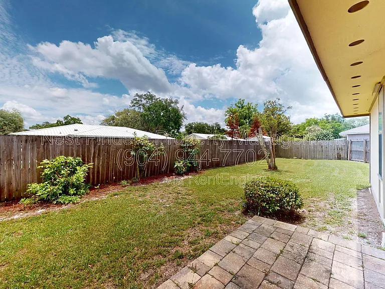 111 Lobelia Rd — Photo 26