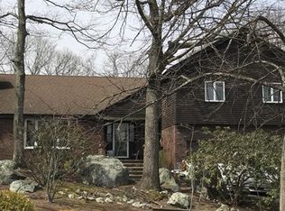 11 Jones Dr, Saugus, MA 01906