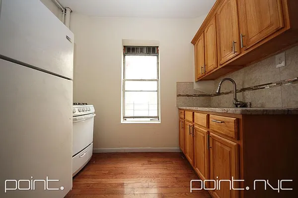 Rented by Point NYC | media 26