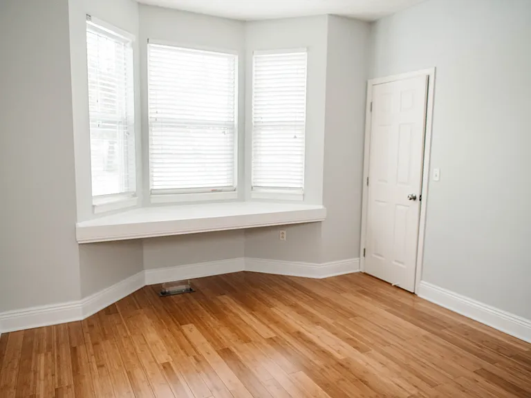 533 Eagle Pointe Dr #533 — Photo 8