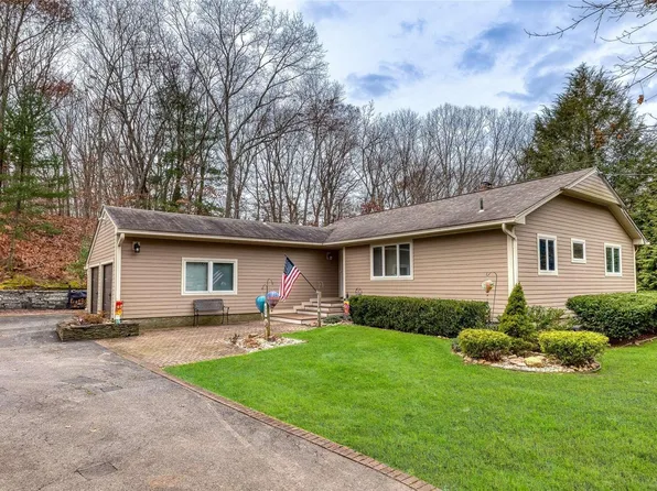 52 Broadview Drive, Commack, NY 11725