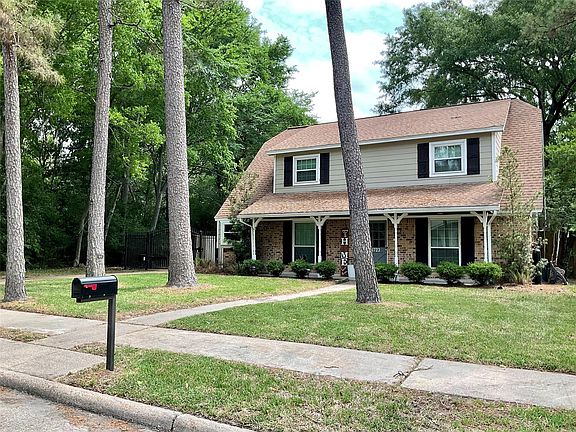 2nd image of 1723 Twin Elm Ln