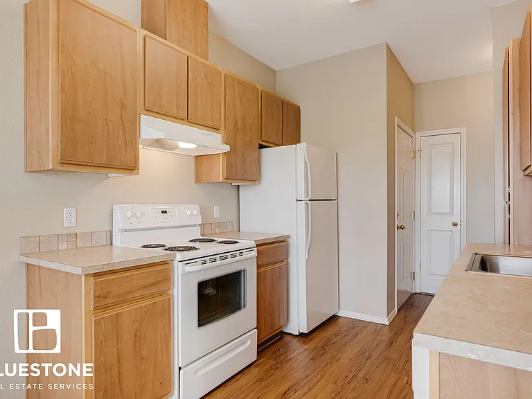 Hawk's Point Apartments — Photo 22