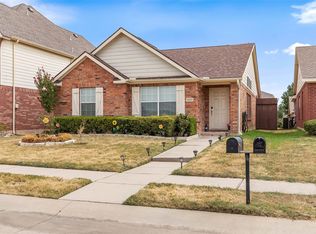 9028 Eastwood Ave, Aubrey, TX 76227