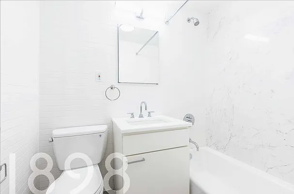 Rented by A&E Real Estate Management | media 4