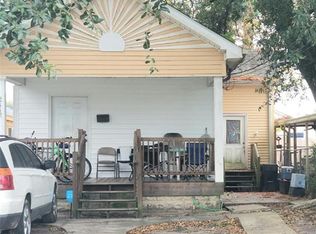 2442 Gladiolus St, New Orleans, LA 70122