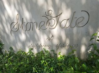 208 Stonegate Ln, Dripping Springs, TX 78620