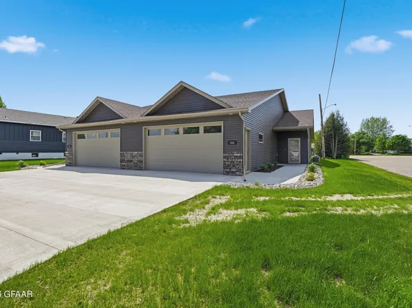 308 S Doheny St, Northwood, ND 58267