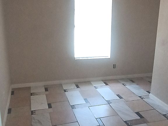 3rd image of 1131 W Day St APT 102