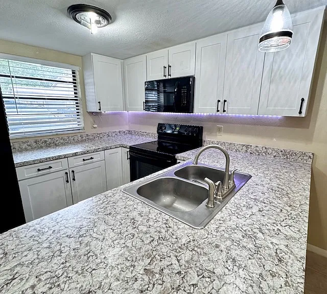 10128 Lake Oak Cir — Photo 7