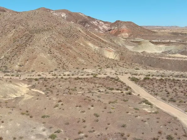 6 Mesa Vista St, Terlingua, TX 79852