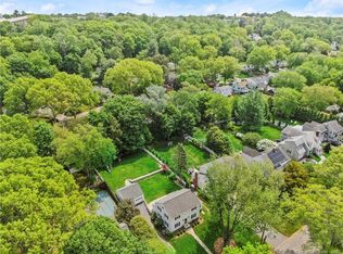 146 Lawrence Rd, Fairfield, CT 06824