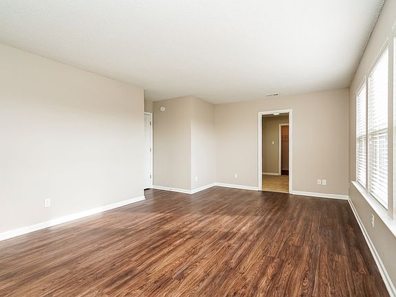 5th image of 9307 Princeton Ct