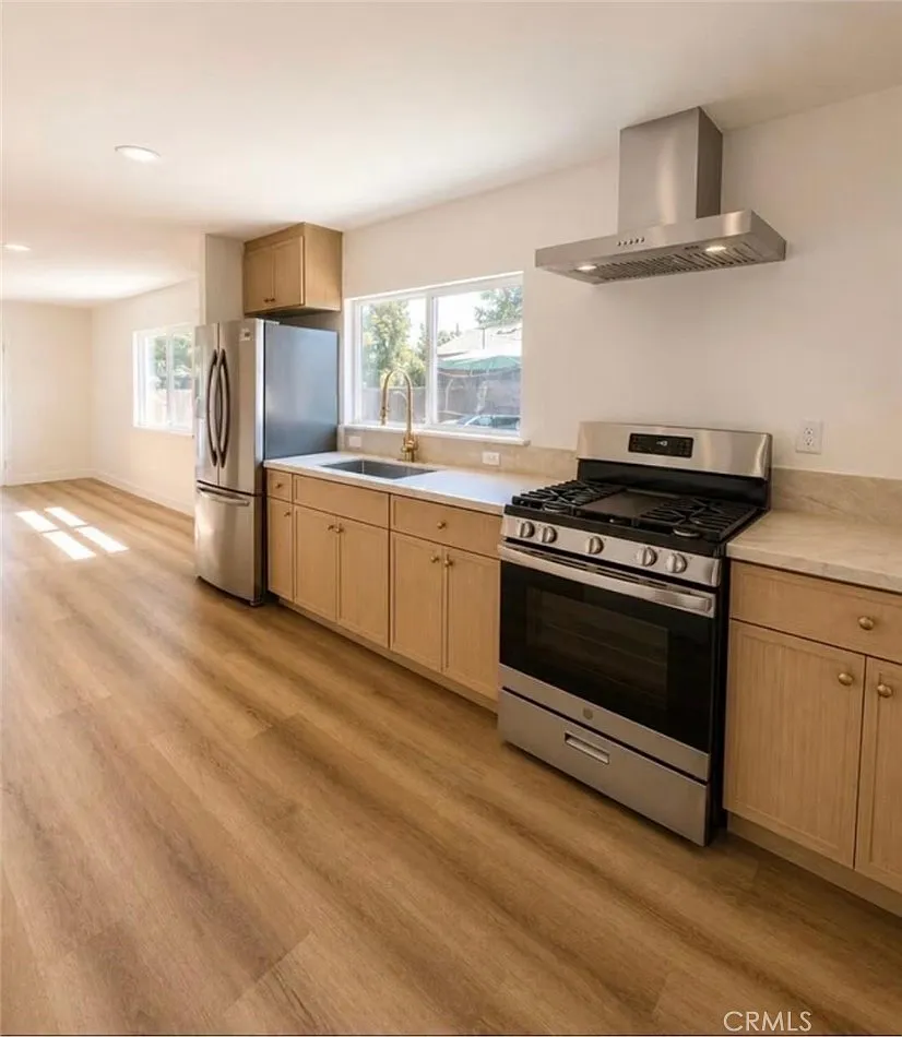 3 bed, 1682 sqft, $3,350 — Photo 4