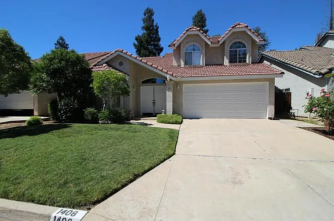 1408 E Salem Ave — Photo 25
