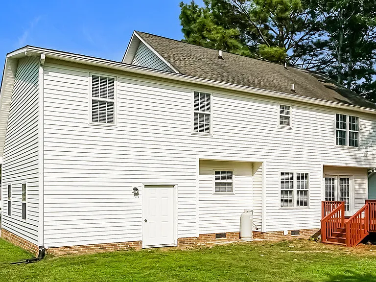 102 Westwood Pl — Photo 17