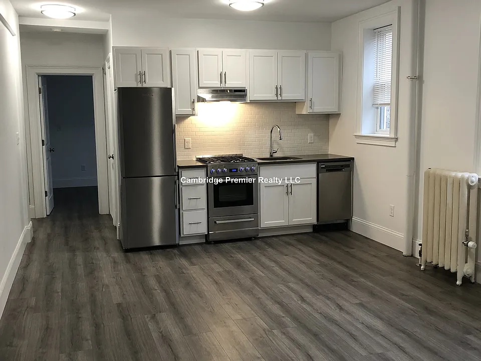475 Highland Ave #6