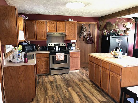 5th image of 308 Pineywood Ln