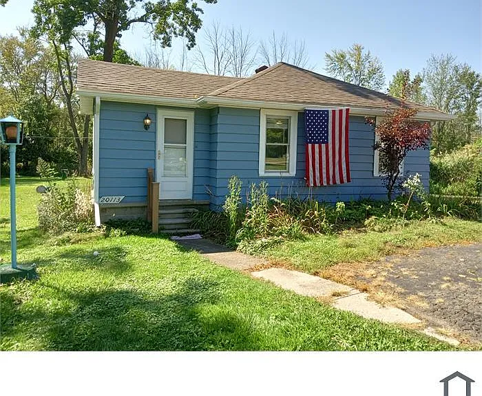 20113 Huron River Dr — Photo 1
