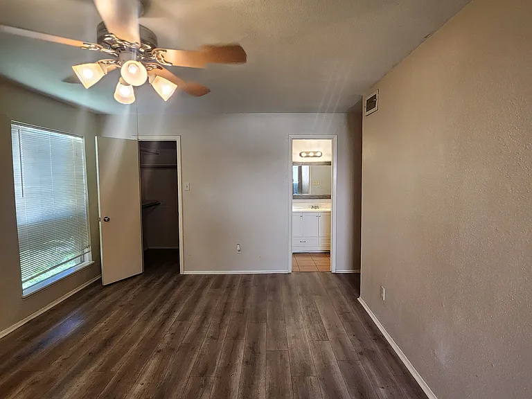5665 Birchmont Dr #H — Photo 10