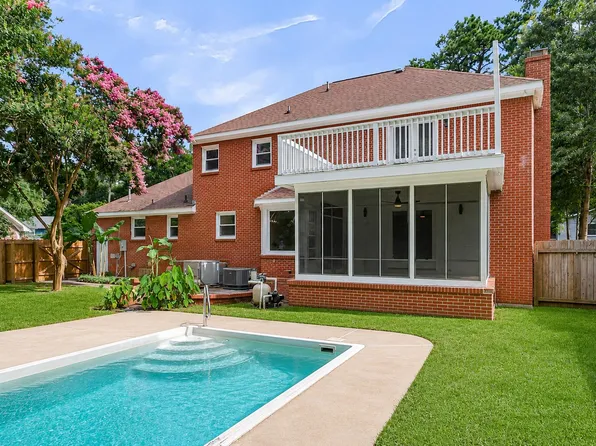 104 Stratford Dr, Summerville, SC 29485