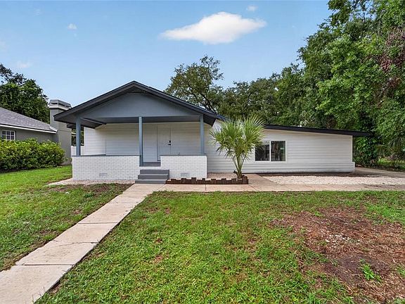 3rd image of 8809 DYER ROAD