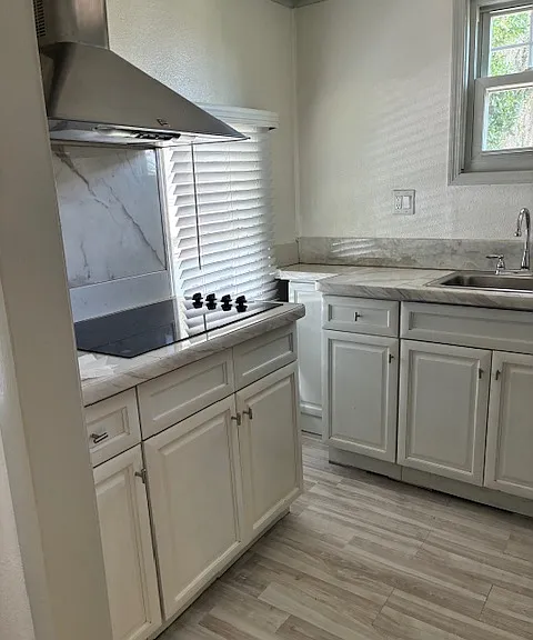 118 Bluefield Ave #1/2 — Photo 18
