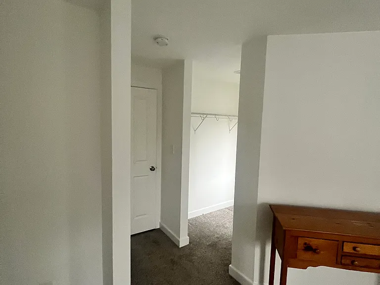 338 E Federal St — Photo 6