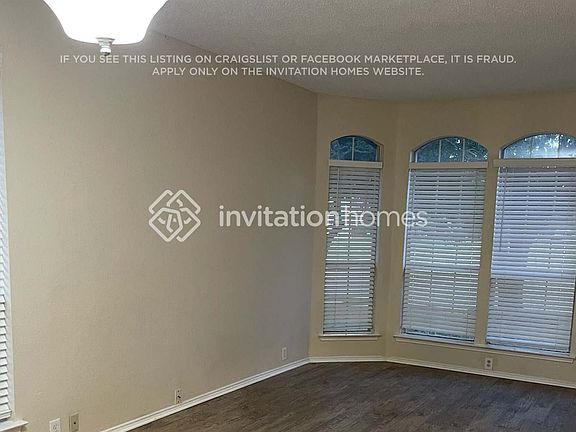 3rd image of 2612 Briarcrest Dr