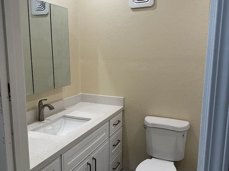 231 Lobos St #B — Photo 10