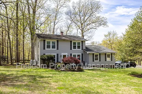 6197 Edwards Dr Photo 1