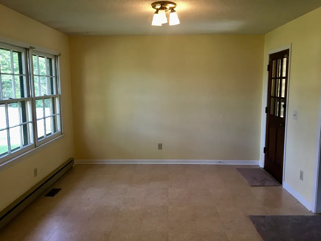 201 S Carrie Street - 1 — Photo 2