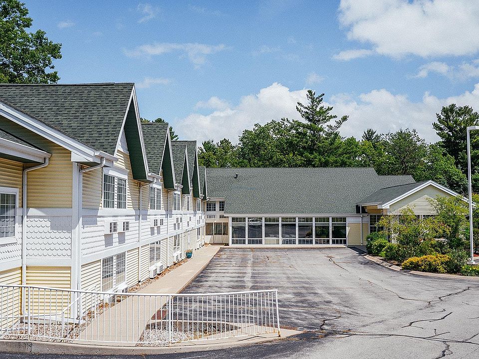 461 Munson Ave, Traverse City, MI 49686 MLS 1926705 Zillow