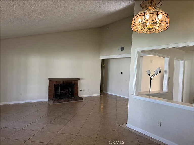 1792 N Ann St — Photo 11