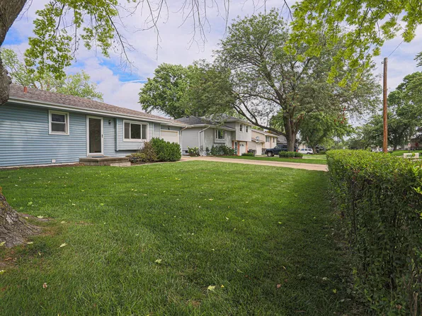 6702 S 83rd Ave, Ralston, NE 68127