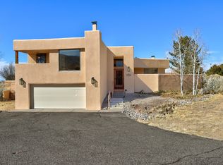 1154 Laurel Loop NE, Albuquerque, NM 87122