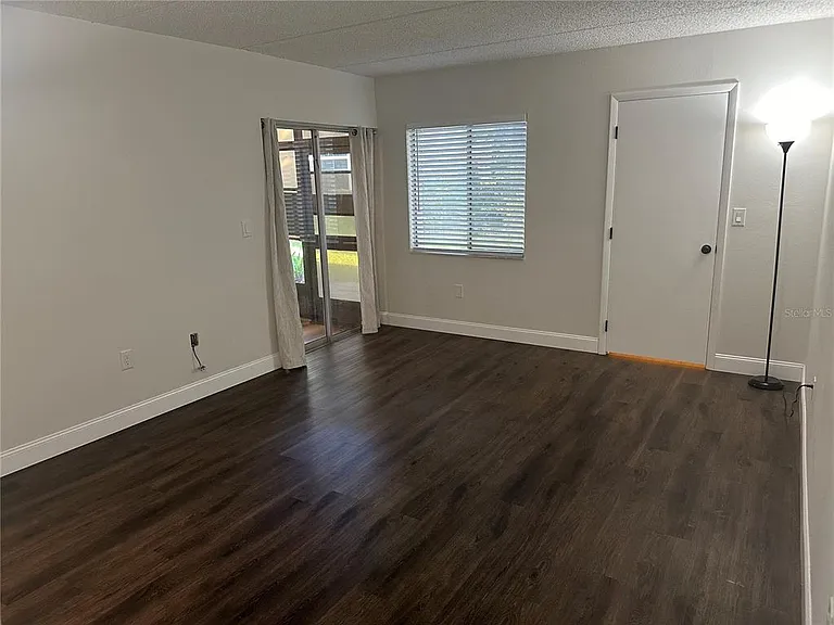 207 Palmetto Ct — Photo 17
