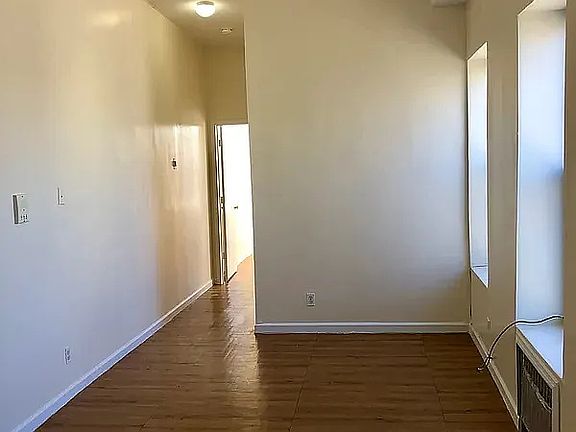 3rd image of 1656 Saint Johns Pl #2L