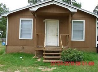 1113 N 8th St, Longview, TX 75601