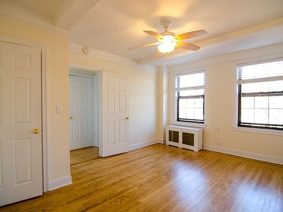 2nd image of 51 W 86th St APT 905