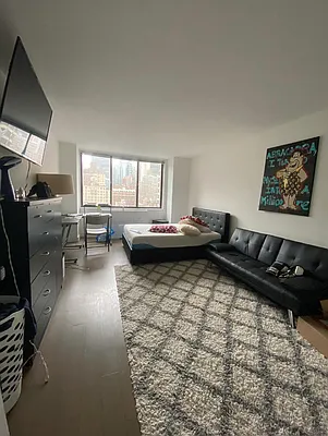 Rented by Voro NYC | media 1