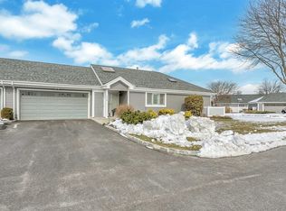 229 Lands End Ct, Moriches, NY 11955