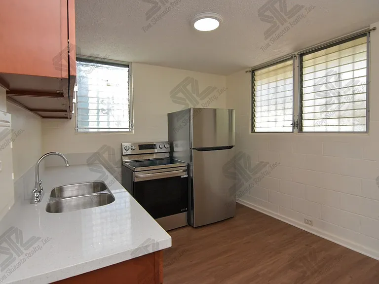 94-106 Pupupuhi St — Photo 2
