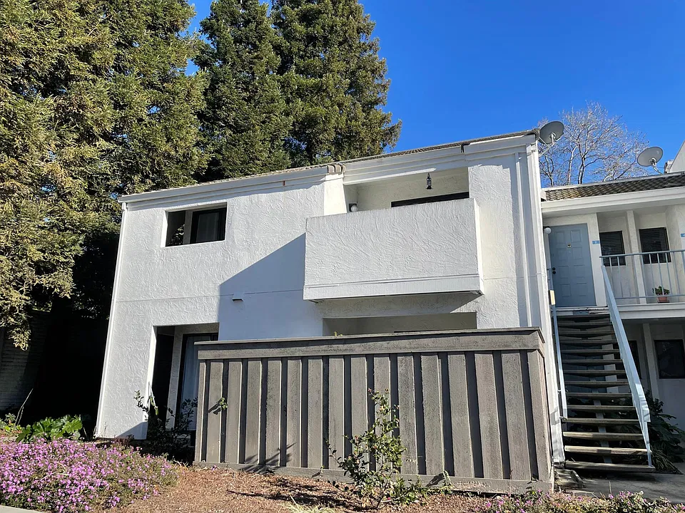 1055 N Capitol Ave #1