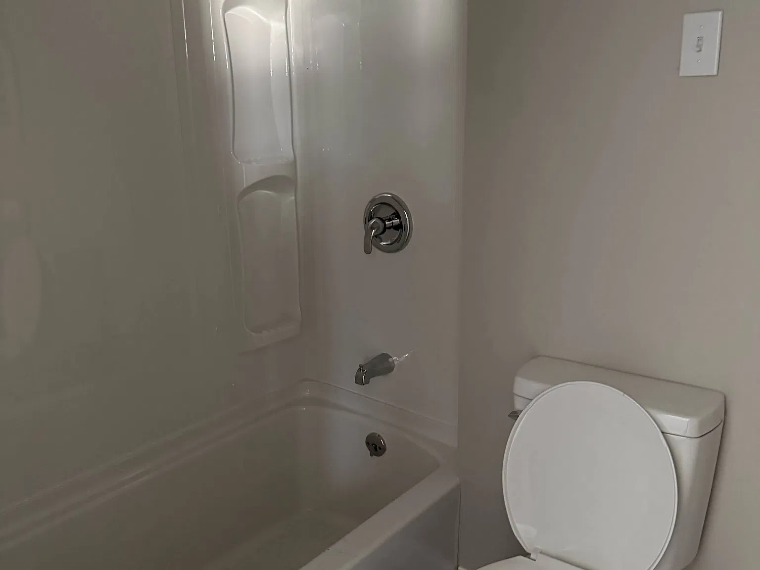1 bed, $900 — Photo 2