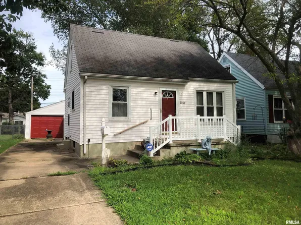 2004 N 22nd St, Springfield, IL 62702