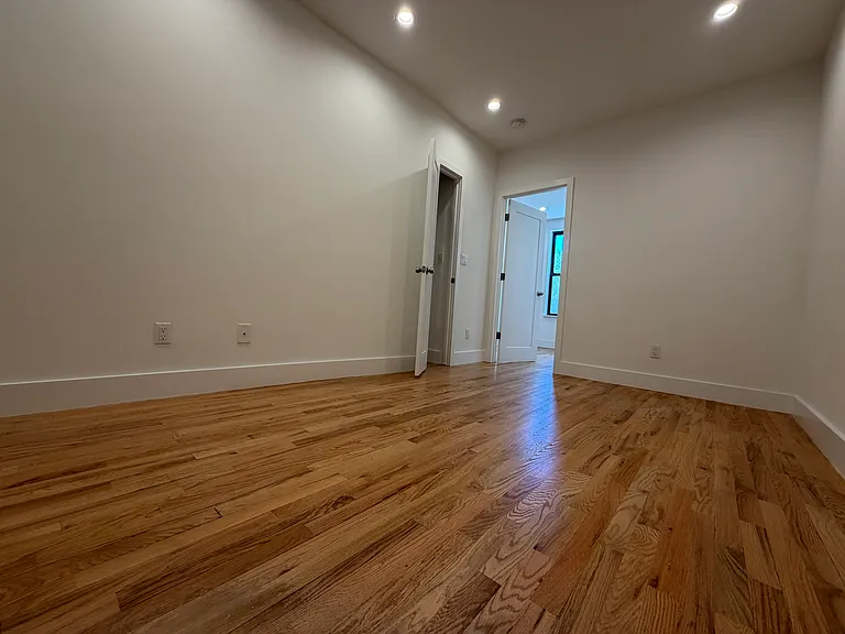 1603 York Ave #2A — Photo 9