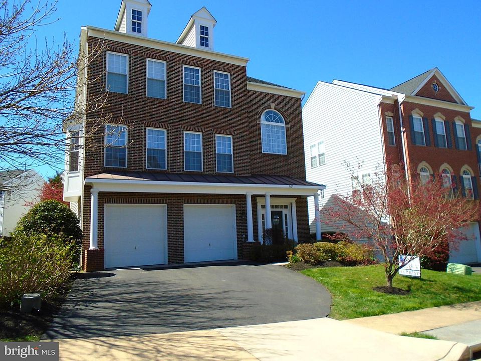 1st image of 7607 Brittany Parc Ct