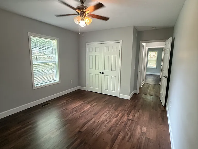 8 McBrien Rd — Photo 16