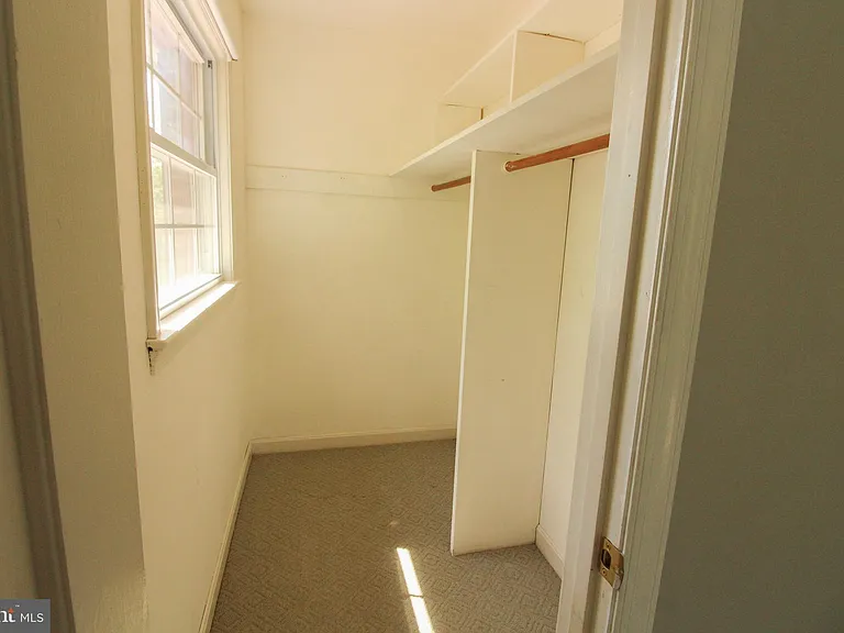 11 Hickory Ln — Photo 32